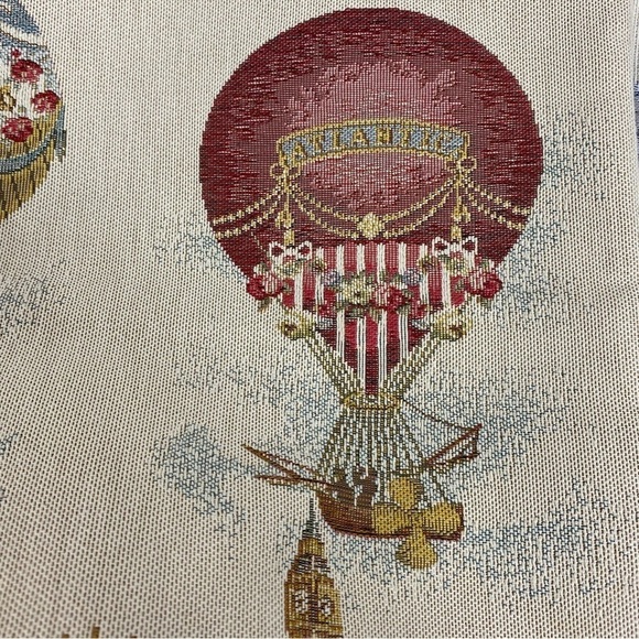 Hot Air Balloon London scene tapestry pillow cover 20 x 13 made in Turkey - Picture 5 of 12